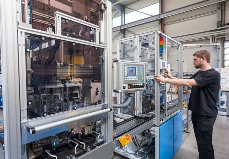 Entwicklung im Sondermaschinenbau bei ruhlamat